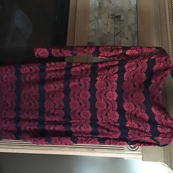 Lace dress - Picture 5 of 5